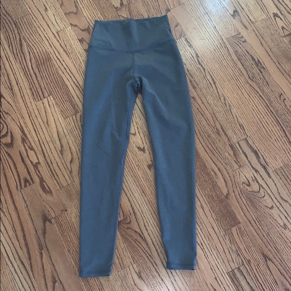 gray aerie leggings